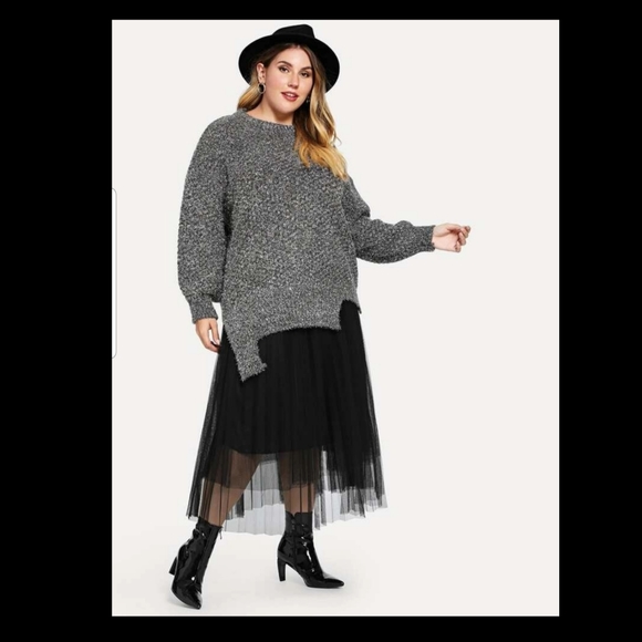 Asymmetrical Sweater - Picture 2 of 5